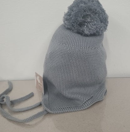 knit pom hat grey